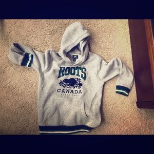 Roots Sweat Hoodie Boys 11-12 yrs.